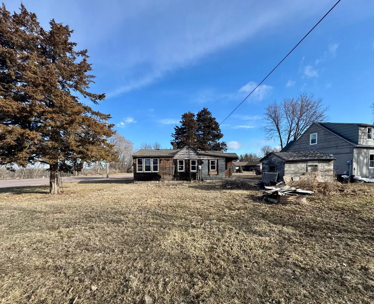 704 E Walnut Street, Redwood Falls, MN 56283 - #1