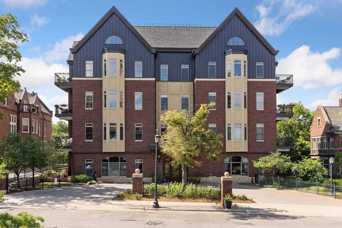 301 Clifton Avenue #1H, Minneapolis, MN 55403 - #1