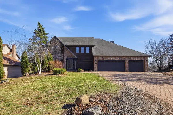 17050 Javelin Court, Lakeville, MN 55044