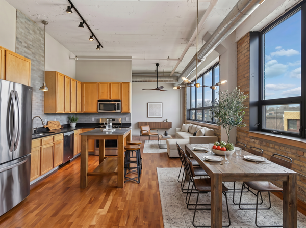 1701 Madison Street Ne #201, Minneapolis, MN 55413