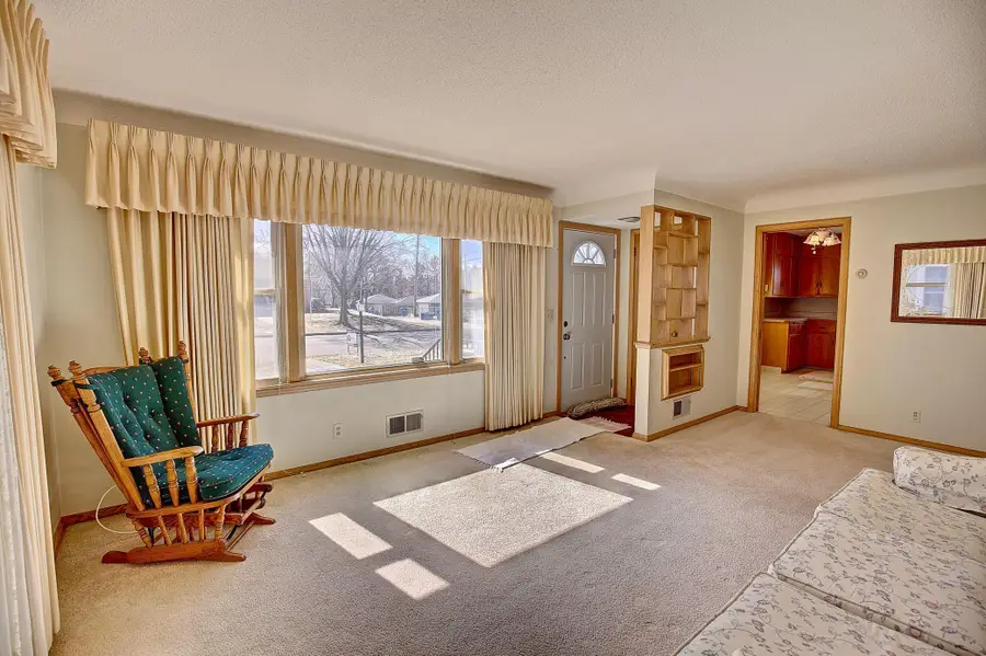 3420 26 1/2 Avenue N, Robbinsdale, MN 55422 - #2