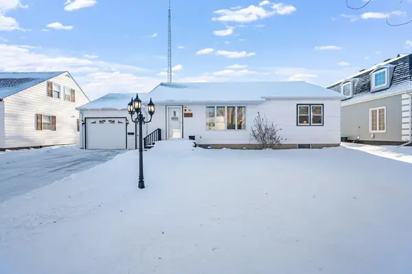 206 N 1st Avenue E, Truman, MN 56088