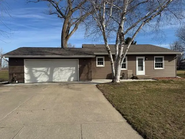 103 E Interlaken Road, Fairmont, MN 56031 - #1
