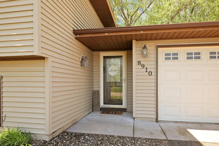 8910 Janero Avenue S, Cottage Grove, MN 55016 - #3