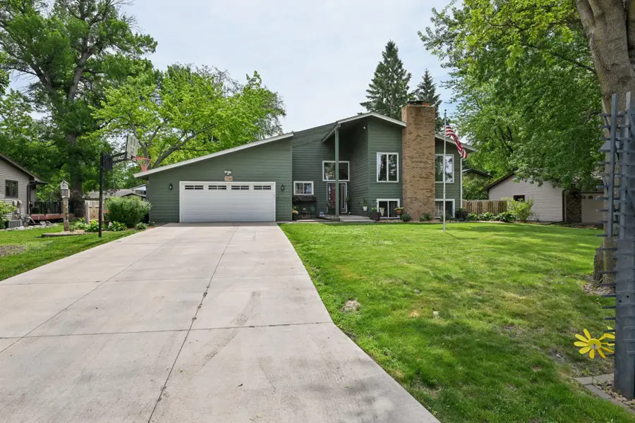 615 Lakewood Drive Sw, Hutchinson, MN 55350 - #2
