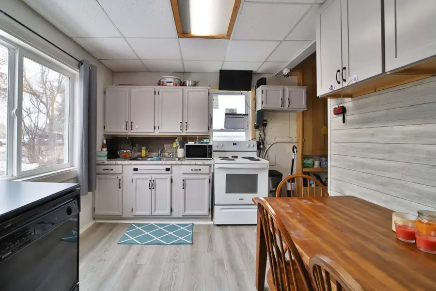 3845 Carlson Avenue, Cushing, MN 56443 - #2