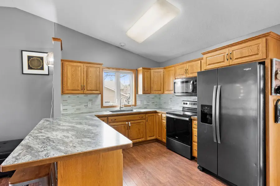 2815 Crestwood Drive Ne, Alexandria, MN 56308 - #3