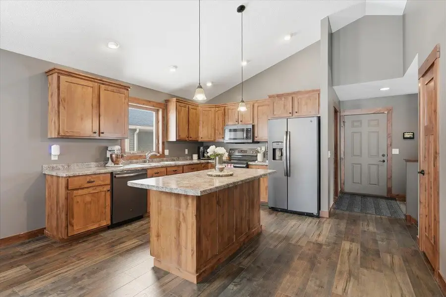 870 Brentwood Circle, River Falls, WI 54022 - #3