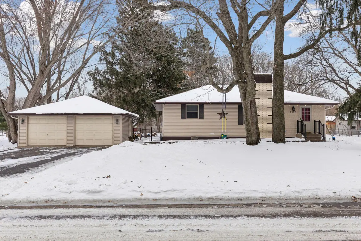 9307 Bataan Street Ne, Blaine, MN 55449 - #1