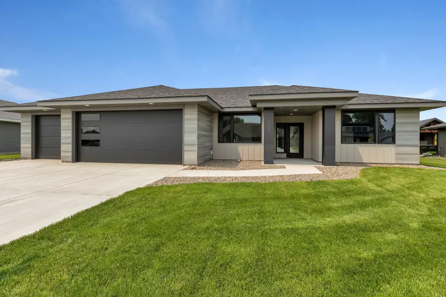 2127 Tamarack Drive, Saint Cloud, MN 56301 - #2