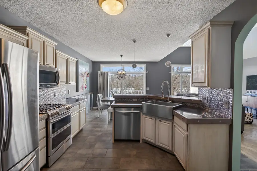 18911 Inca Avenue, Lakeville, MN 55044 - #2