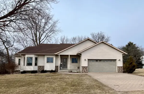 23541 Kenwood Avenue, Wabasso, MN 56293