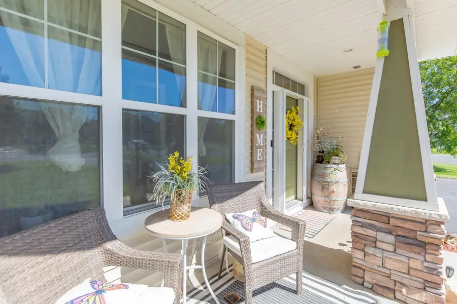 1955 River Bluff Court, Shakopee, MN 55379 - #2