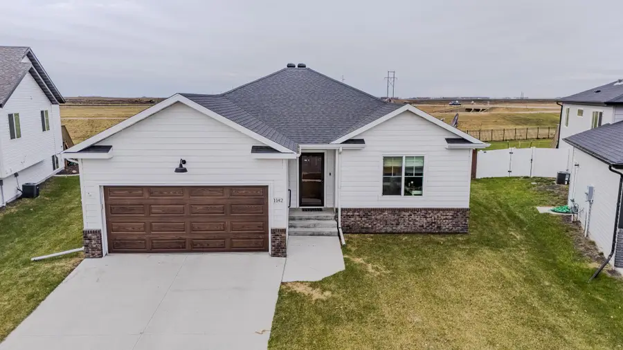 1142 Albert Court W, West Fargo, ND 58078 - #2