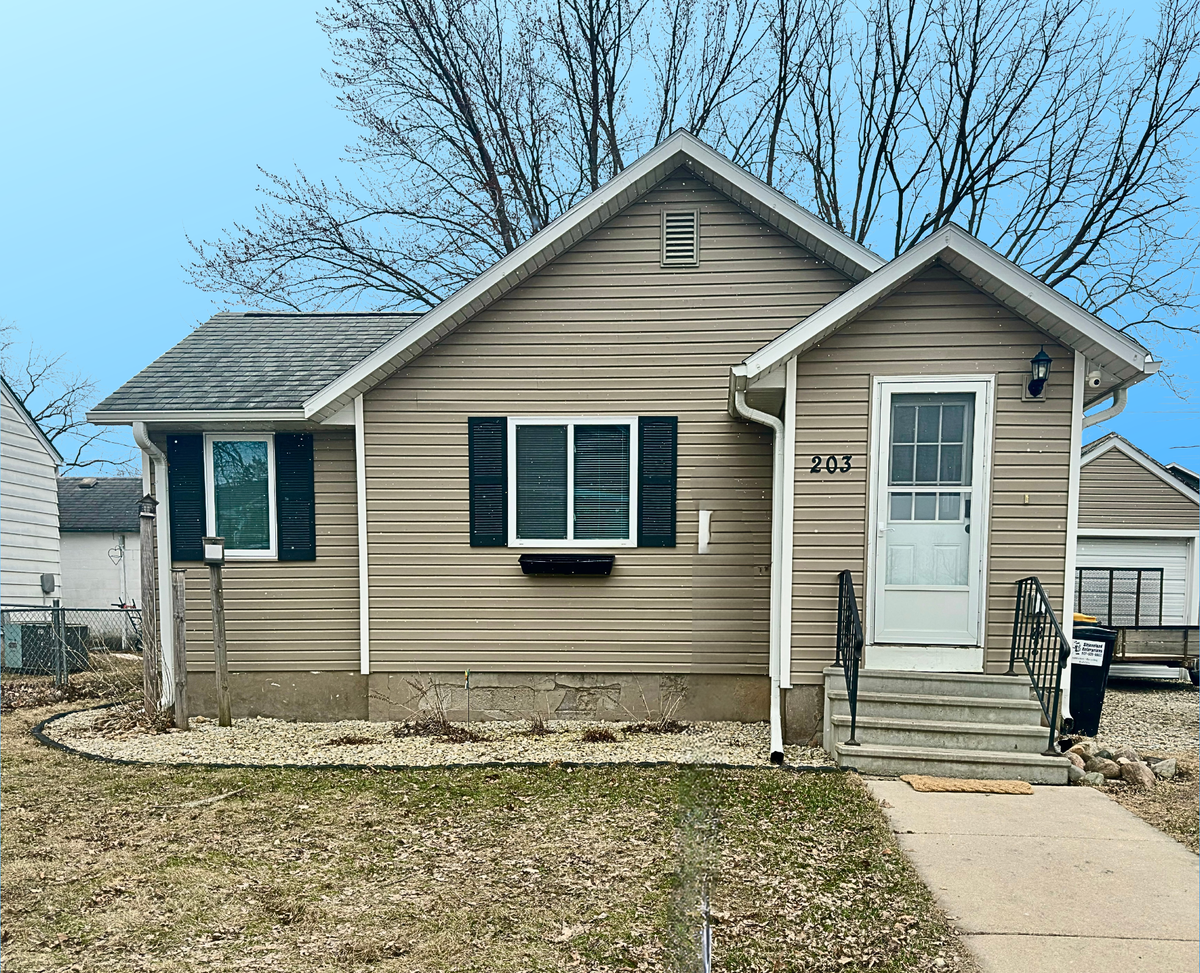 203 1st Street Nw, Dodge Center, MN 55927 - #1