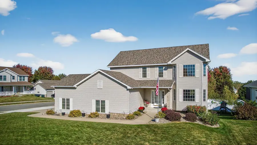 713 7th Street Nw, Byron, MN 55920 - #2