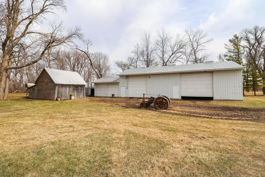 16827 Walden Avenue, Hutchinson, MN 55350 - #2