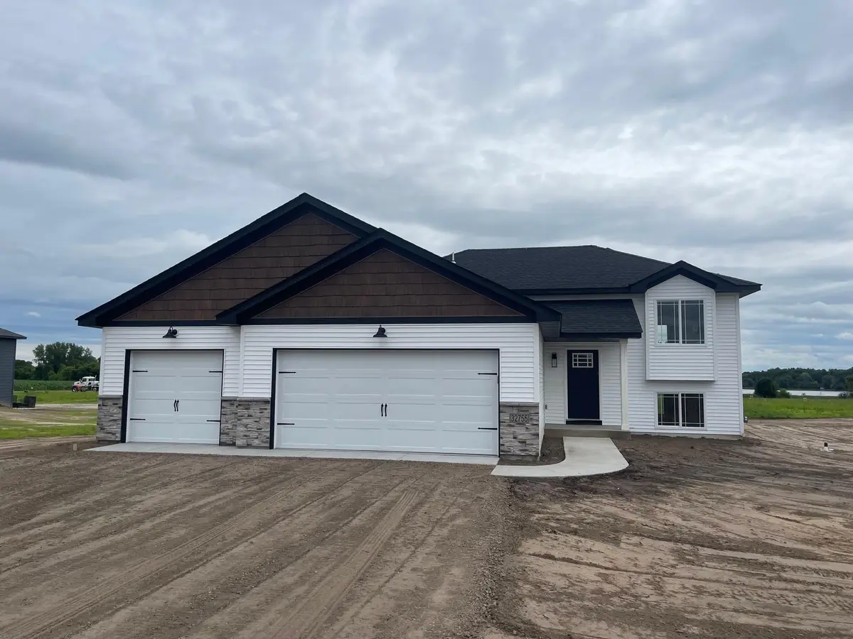2562 341st Avenue Nw, Cambridge, MN 55008 - #1