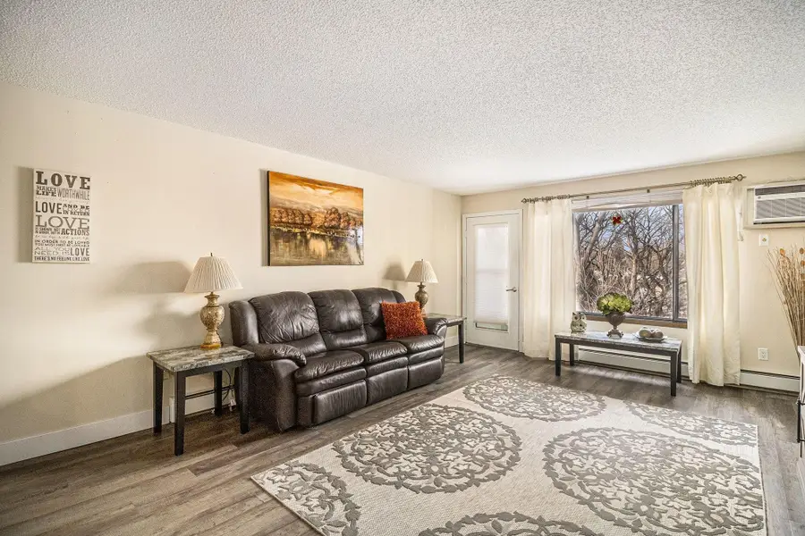 4001 Heritage Hills Drive #304, Bloomington, MN 55437 - #3