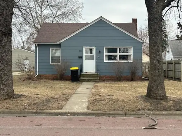 823 Columbus Avenue, Westbrook, MN 56183