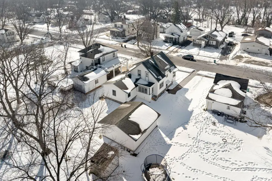 613 4th Avenue Se, Waseca, MN 56093 - #2