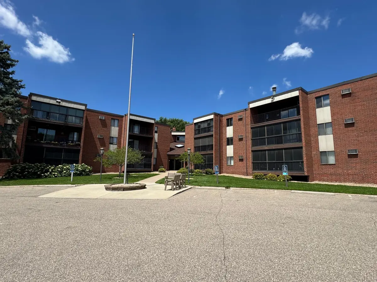 1800 Riverwood Drive #323, Burnsville, MN 55337 - #1