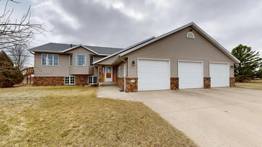 6335 1st Avenue W, Willmar, MN 56201 - #2
