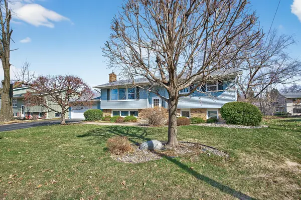 303 Thompson Avenue W, West Saint Paul, MN 55118