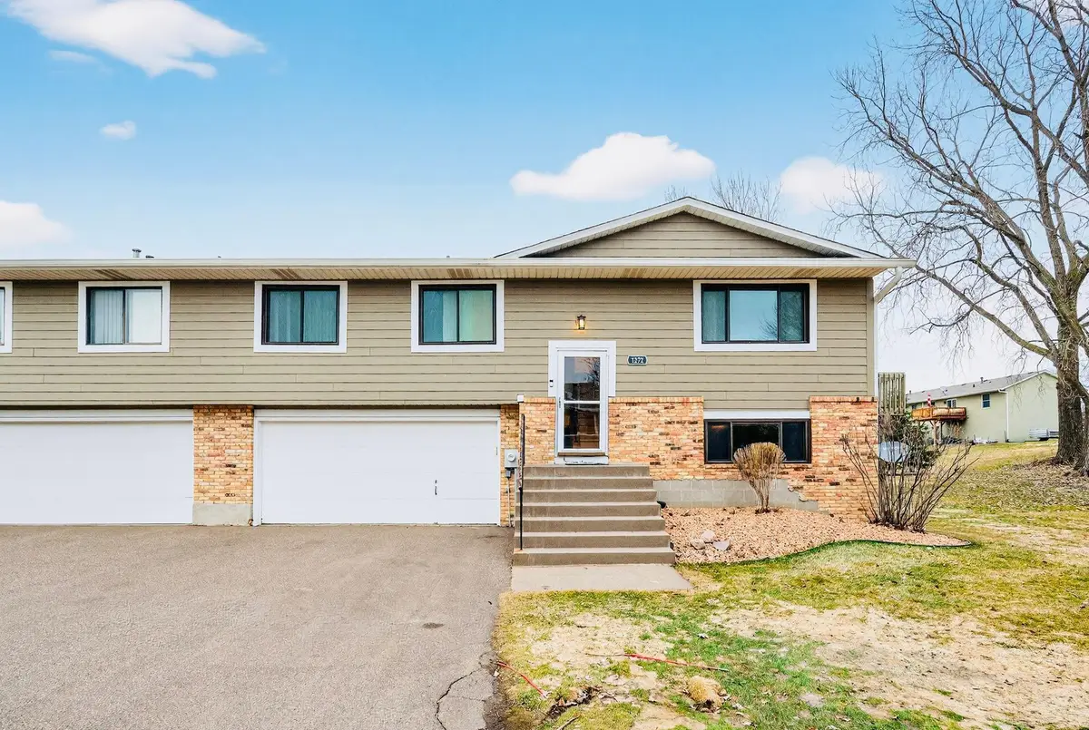 1272 Ferndale Street N, Maplewood, MN 55119 - #1