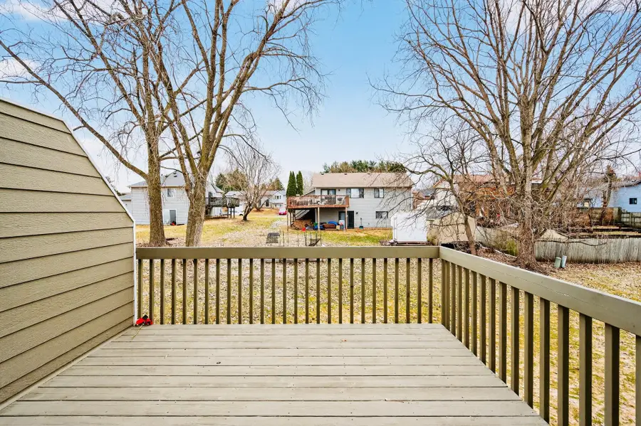 1272 Ferndale Street N, Maplewood, MN 55119 - #2