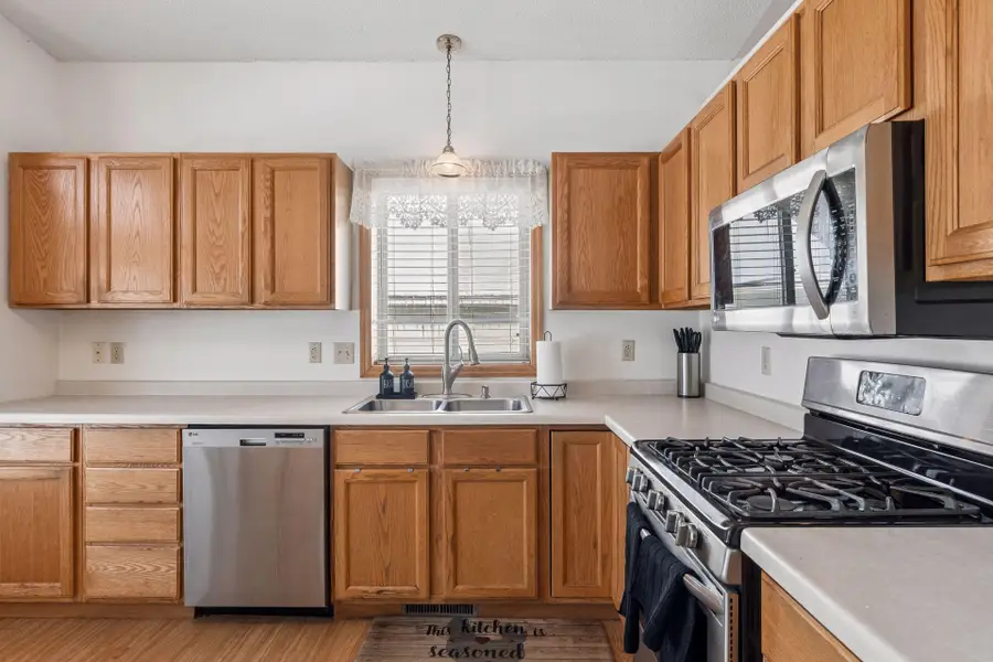 6541 88th Avenue N, Brooklyn Park, MN 55445 - #2