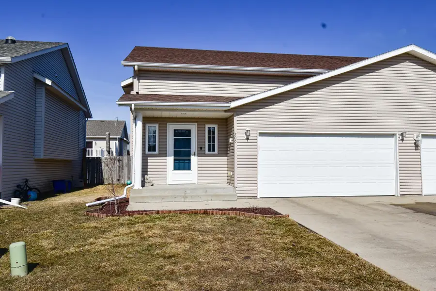 706 14th Avenue E, West Fargo, ND 58078 - #2