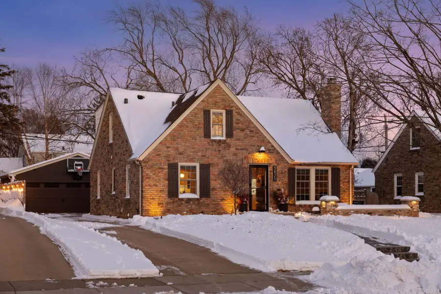 3825 Inglewood Avenue S, Saint Louis Park, MN 55416 - #3