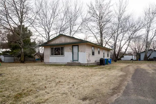 310 18th Avenue Se, Cambridge, MN 55008