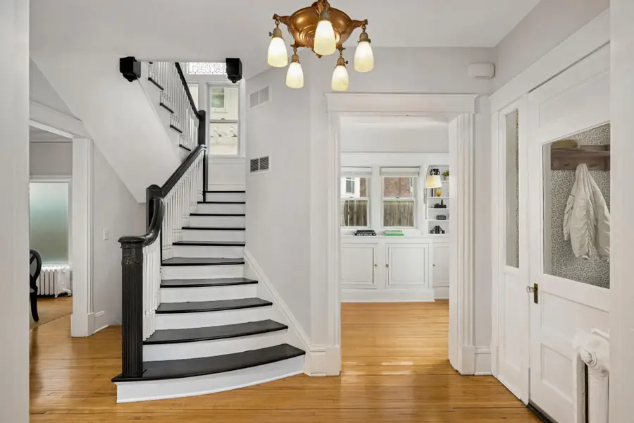 2418 Pillsbury Avenue S, Minneapolis, MN 55404 - #2