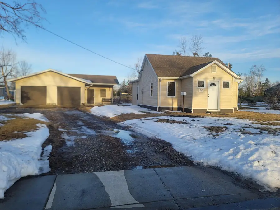 1428 Park Avenue Nw, Bemidji, MN 56601 - #2