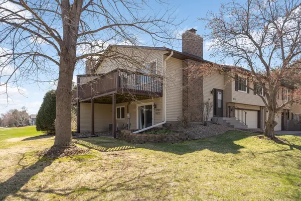 9273 Dartford Road, Woodbury, MN 55125