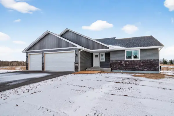 38639 Hawthorne Avenue, North Branch, MN 55056