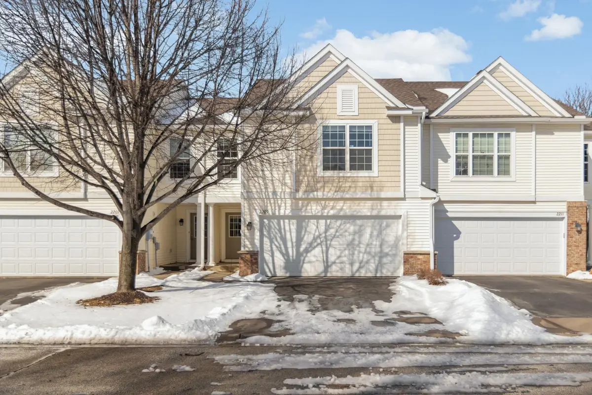 2209 St Johns Place, Woodbury, MN 55129 - #1
