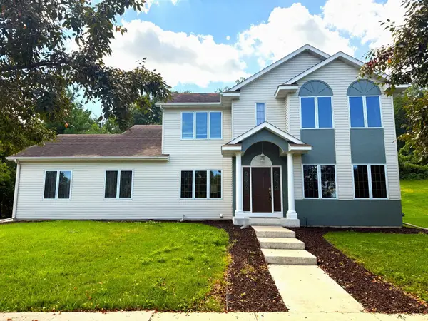 3018 Mayowood Common Circle Sw, Rochester, MN 55902