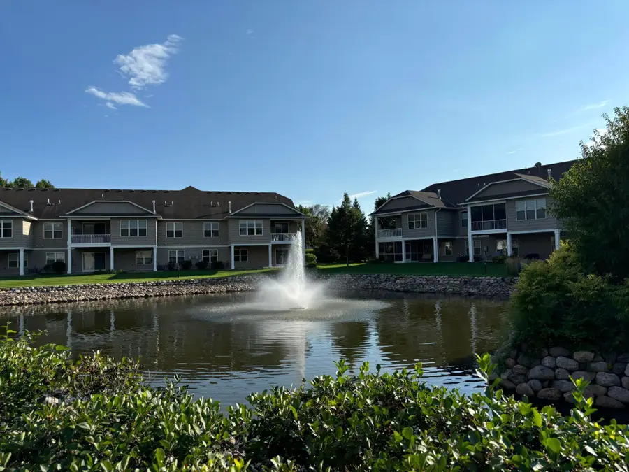 10726 Lyndale Bluffs Trail, Bloomington, MN 55420 - #2