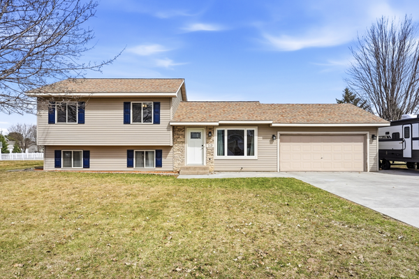 519 Sycamore Drive, New Richmond, WI 54017