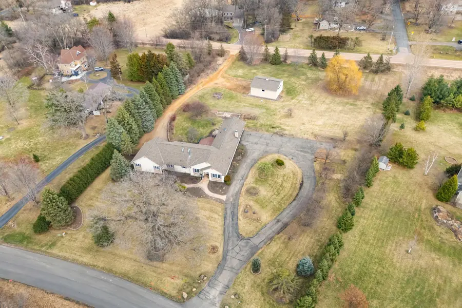 9675 Summit Place, Chaska, MN 55318 - #2