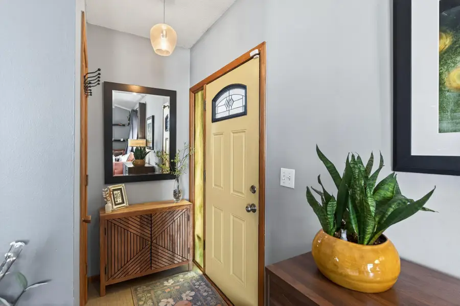 4038 Queen Avenue N, Minneapolis, MN 55412 - #2