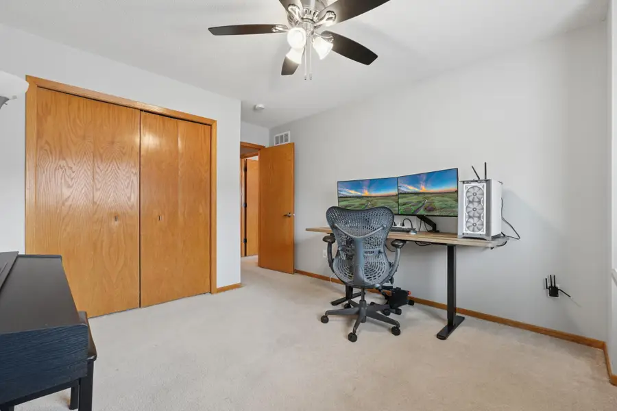 8372 Copperfield Way #113, Inver Grove Heights, MN 55076 - #3