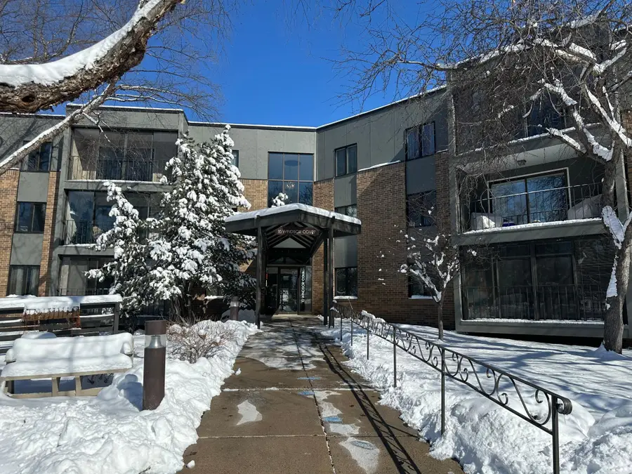 10 Windsor Court #203, New Brighton, MN 55112 - #3