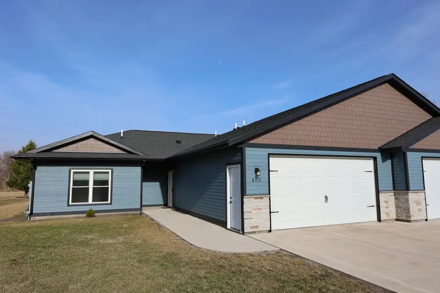 800 Elm Drive, Fairfax, MN 55332 - #3