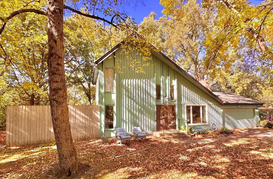 13220 Parkwood Drive, Burnsville, MN 55337 - #2