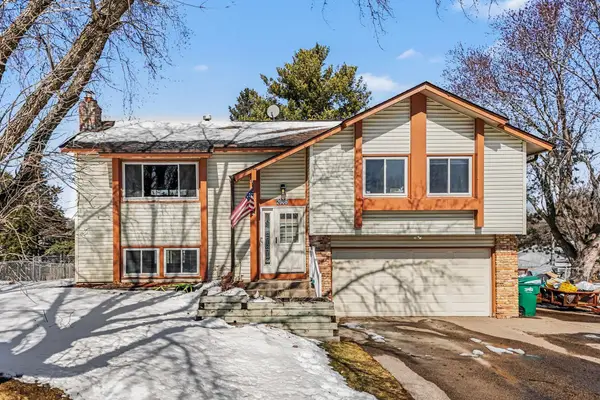 2006 E 115th Street, Burnsville, MN 55337