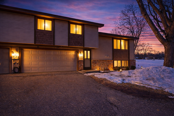 3914 Brookdale Circle N, Brooklyn Park, MN 55443